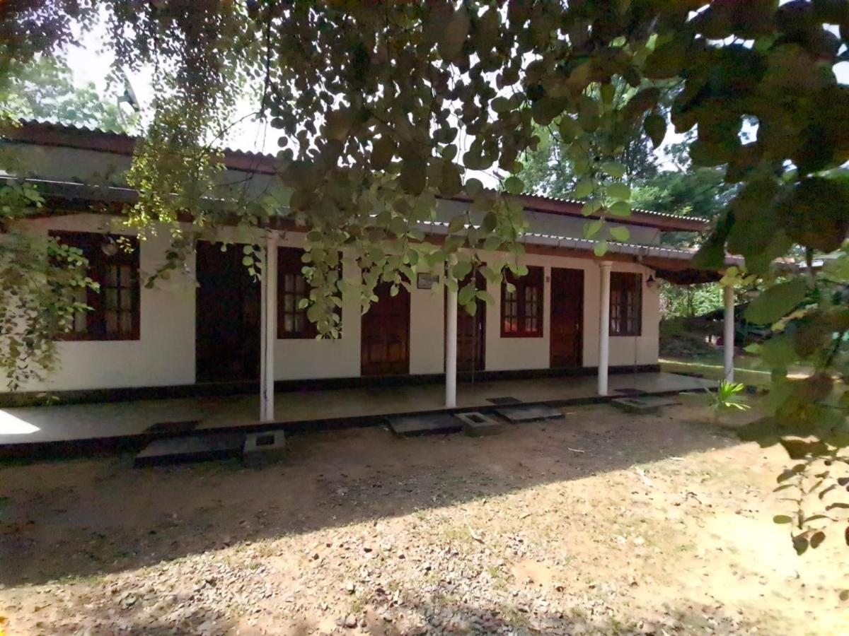 卡特勒格默 Katagamuwa Rest酒店 外观 照片